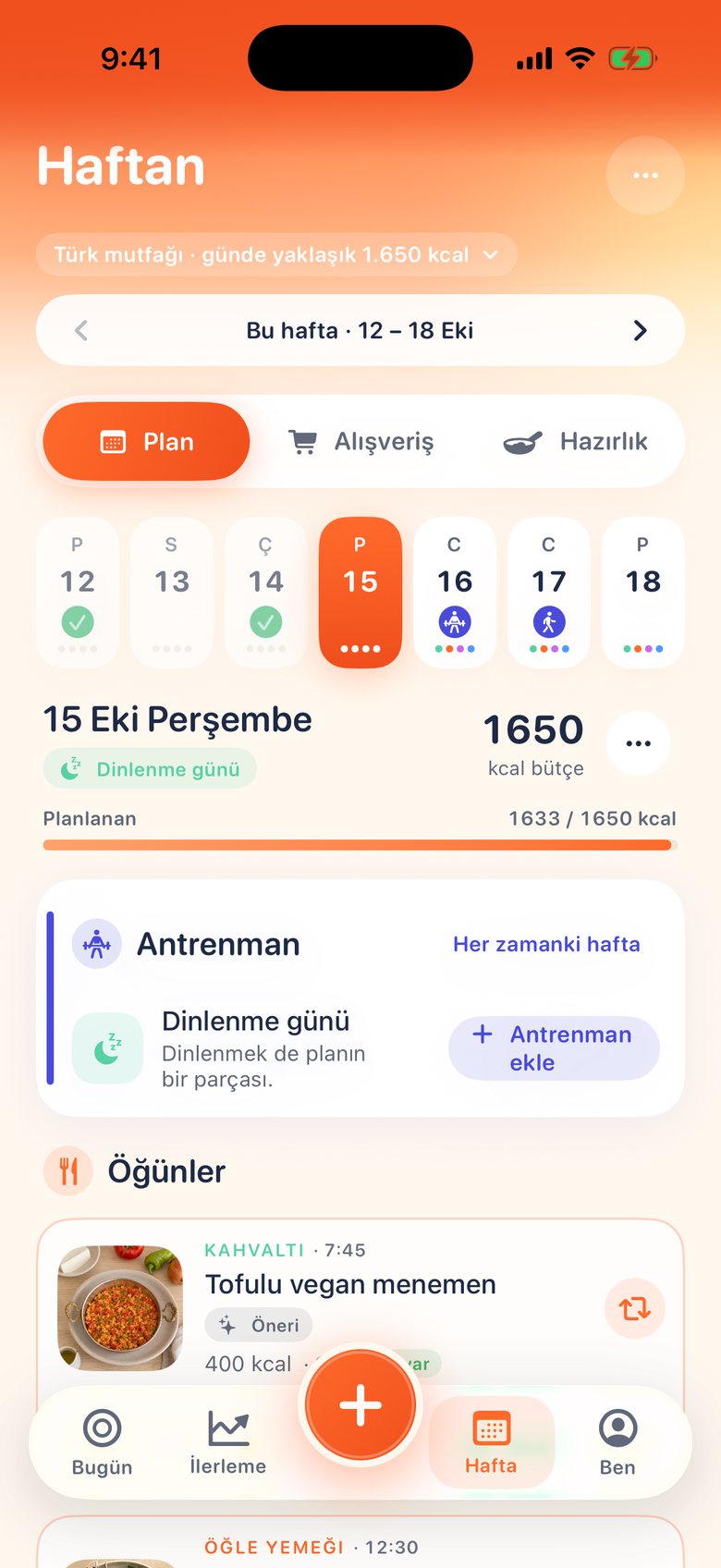 Bites'ın Hafta sekmesi: 15 Ekim Perşembe, 1.650 kcal'lik bütçenin 1.633 kcal'i planlı, dinlenme günü; kahvaltıda tofulu vegan menemen.